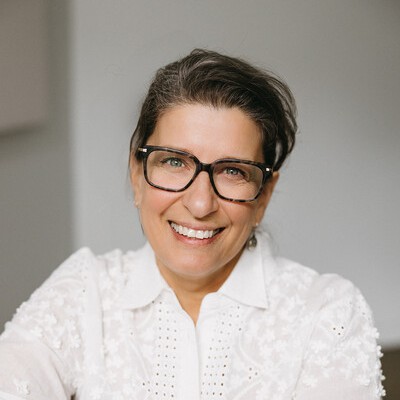 Eveline Bouré